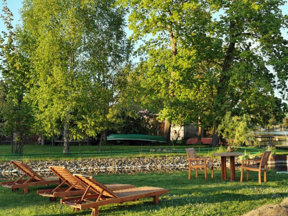 Schoene 3Zimmer Ferienwohnung Direkt Am Baalensee Fürstenberg-Havel 외부 사진