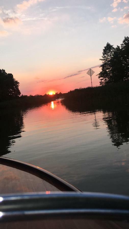 Schoene 3Zimmer Ferienwohnung Direkt Am Baalensee Fürstenberg-Havel 외부 사진