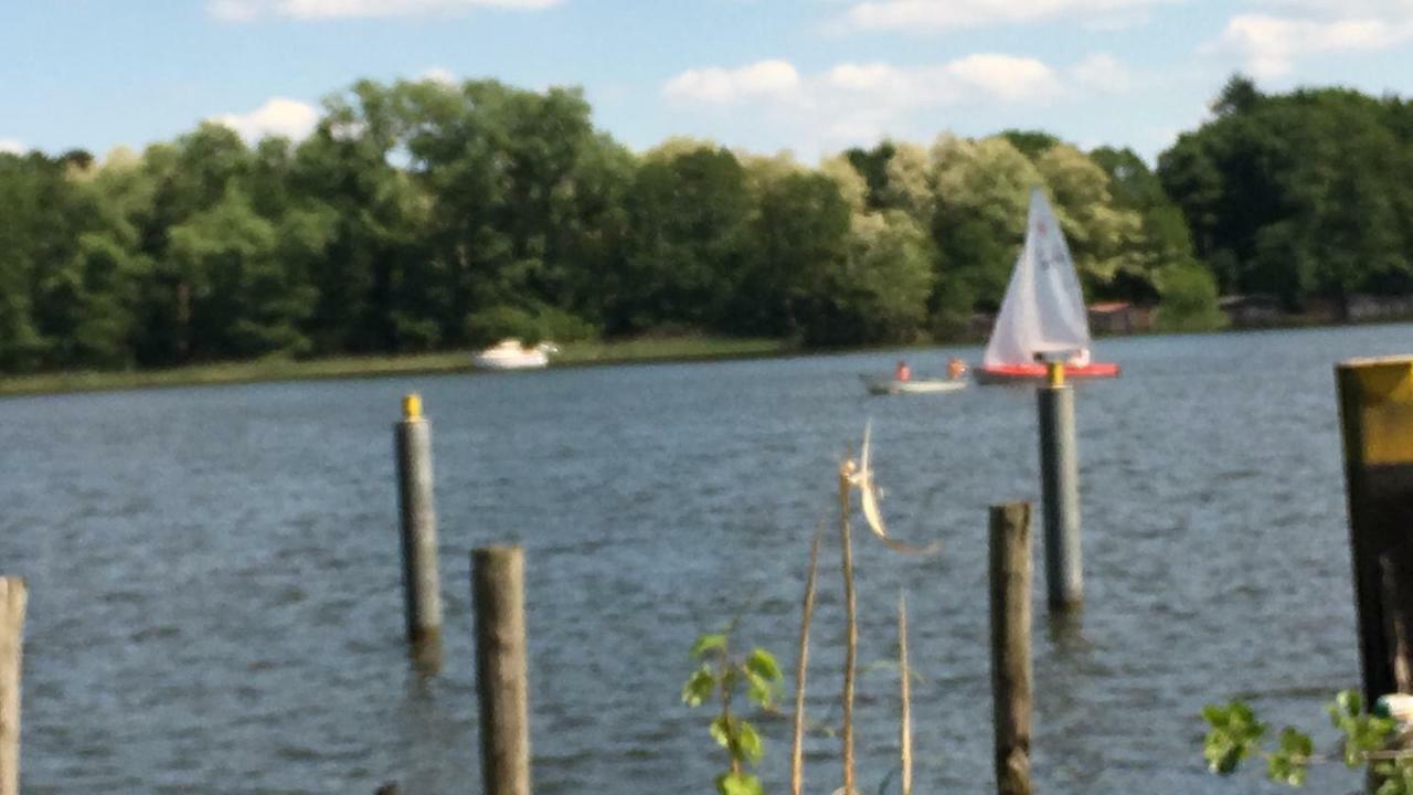 Schoene 3Zimmer Ferienwohnung Direkt Am Baalensee Fürstenberg-Havel 외부 사진